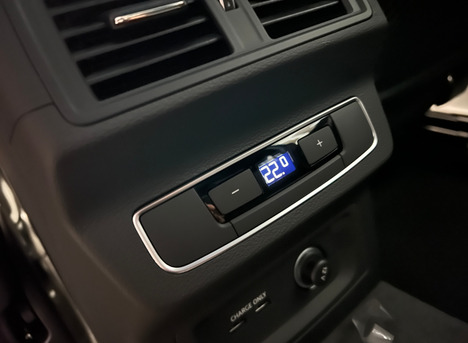 Q5 SPORTBACK SLINE NOIR MYTHIQUE
