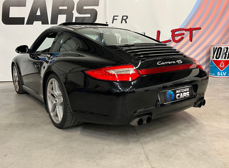 911