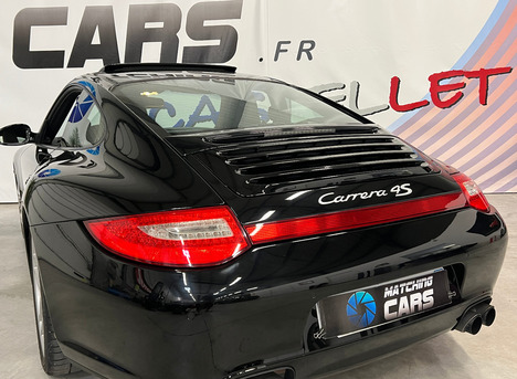 911