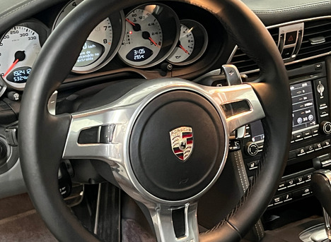 911