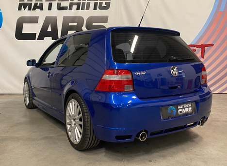 R32
