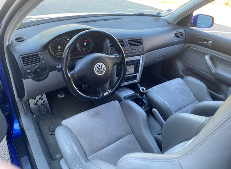 R32