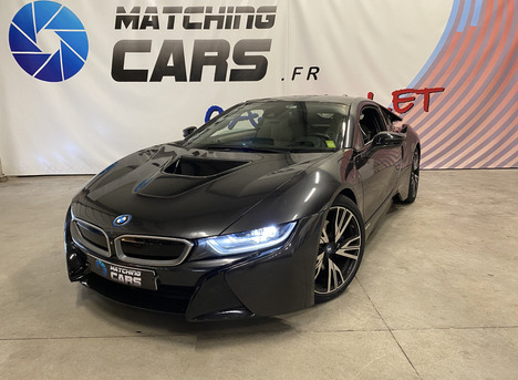 i8 COUPE