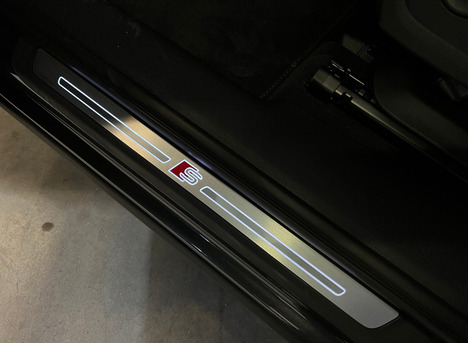 Q3 SPORTBACK S-LINE