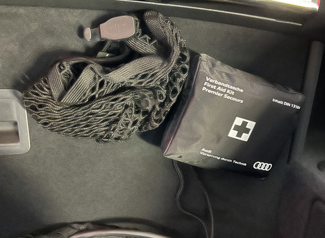 Q3 SPORTBACK S-LINE