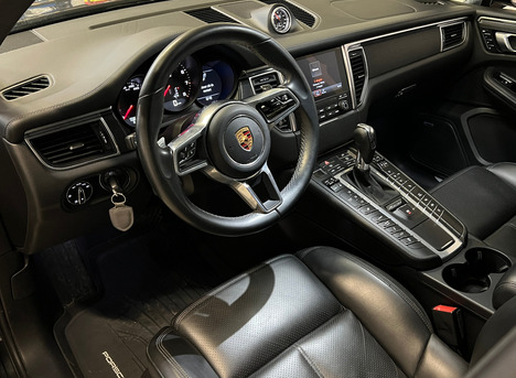 MACAN GTS