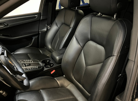 MACAN GTS