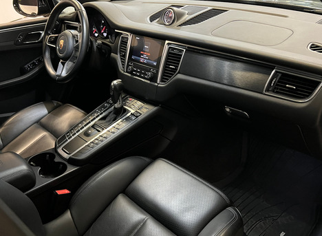 MACAN GTS