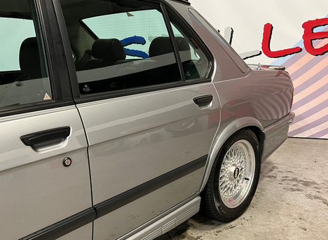 SERIE 5 E28