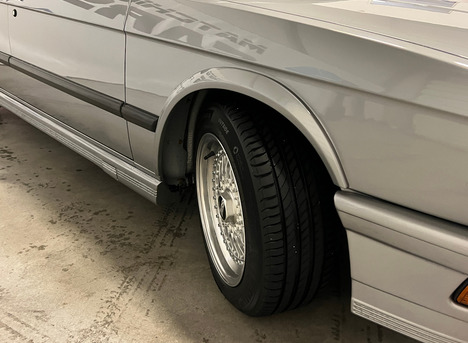 SERIE 5 E28