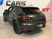 MACAN GTS