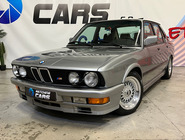 SERIE 5 E28