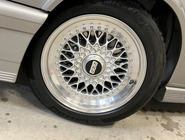 SERIE 5 E28