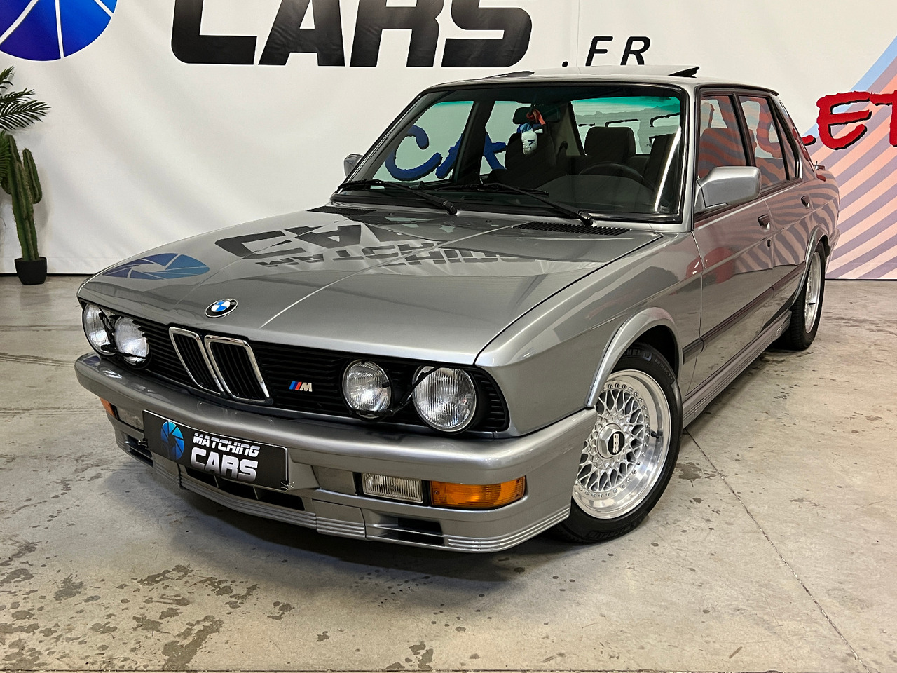 BMW SÉRIE 5 E28